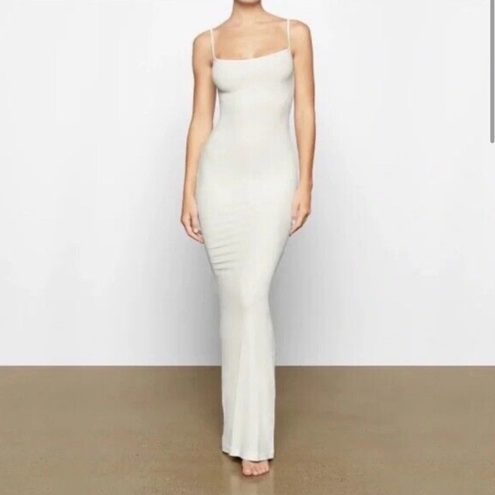 Skims super soft white dress size medium.
